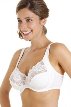 Camille Womens White Underwired Lace Full Cup Bra -Camille Sales Store camille womens white underwired lace full cup bra p367 1766 medium